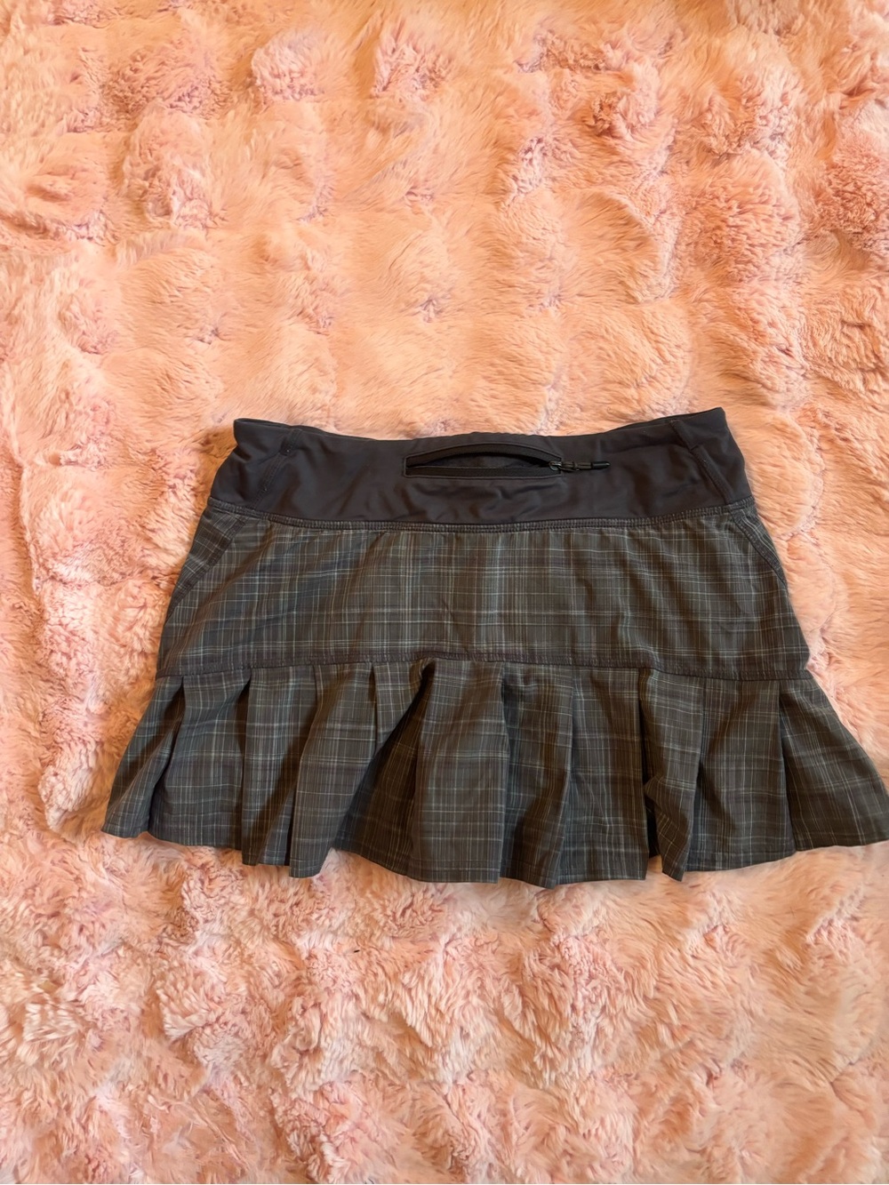 lululemon athletica Gray Plaid Pleated Mini Skirt with Zip Pocket